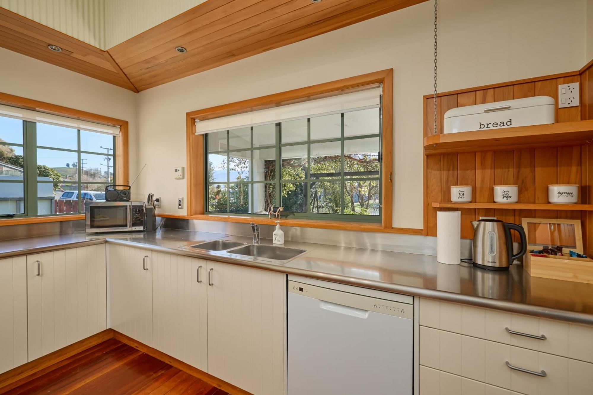 Ludstone Villa - A Charming Family Home Kaikoura Kültér fotó